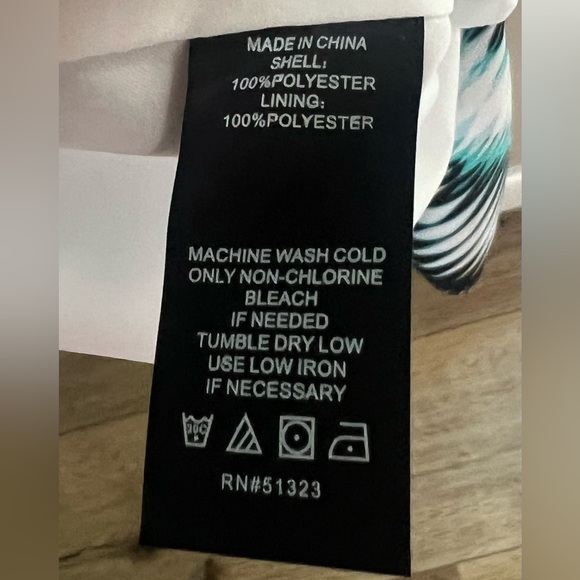 Vince Camuto Dress - Picture 5 of 5